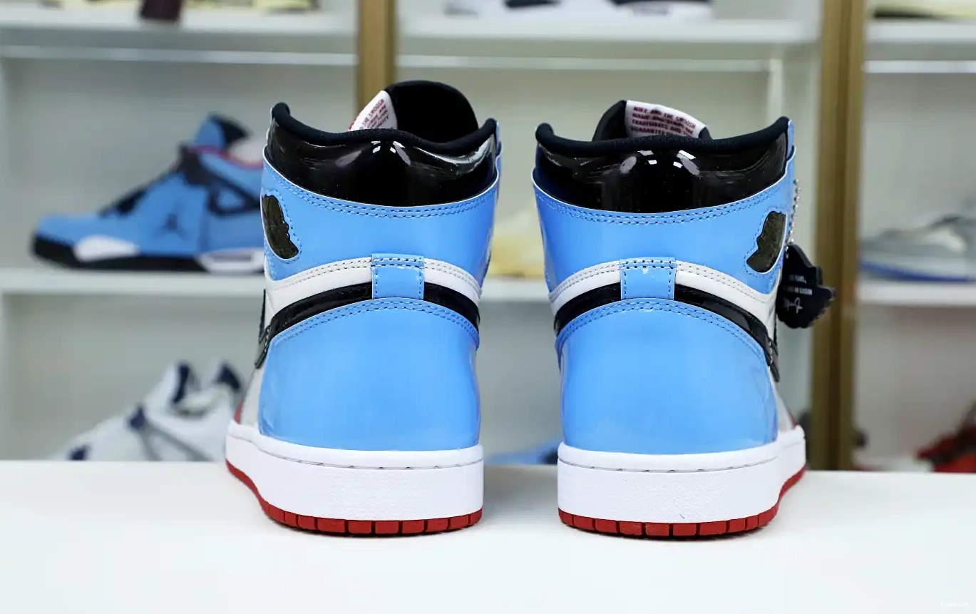 HIGH JORDAN OG AIR RETRO 1 'FEARLESS' 0324